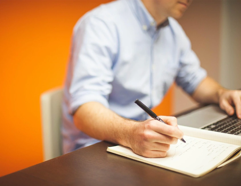 Desarrollo en frameworks y CMS a medida